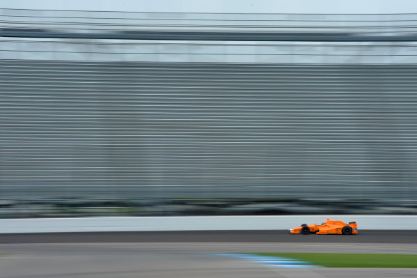 Verizon IndyCar Series
Fernando Alonso Test for Indianapolis 500
Indianapolis Motor Speedway, Indianapolis, IN USA
Wednesday 3 May 2017
Fernando Alonso turns his first career laps on an oval in preparation for his Indianapolis 500 debut.
World Copyright: F. Peirce Williams
LAT Images