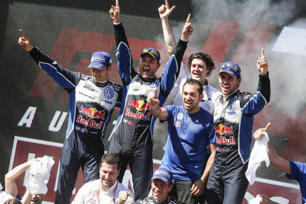 Rally winners Andreas Mikkelsen (NOR) / Anders Jaeger Synnevag (NOR), Volkswagen Motorsport II WRC and second placed Sebastien Ogier (FRA), Volkswagen Motorsport WRC celebrate on the podium at FIA World Rally Championship, Rd13, Rally Australia, Day Three, Coffs Harbour, New South Wales, Australia, 20 November 2016.