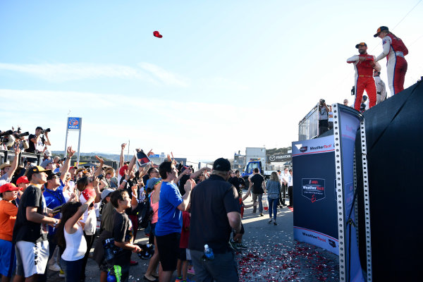 IMSA WeatherTech SportsCar Championship
AMERICA'S TIRE 250
Mazda Raceway Laguna Seca
Monterey, CA USA
Saturday 24 September 2017
Podium Crowd
World Copyright: Richard Dole
LAT Images
ref: Digital Image RD_LS_17_310 IMSA WeatherTech SportsCar Championship
AMERICA'S TIRE 250
Mazda Raceway Laguna Seca
Monterey, CA USA
Saturday 24 September 2017
Podium Crowd
World Copyright: Richard Dole
LAT Images
ref: Digital Image RD_LS_17_310