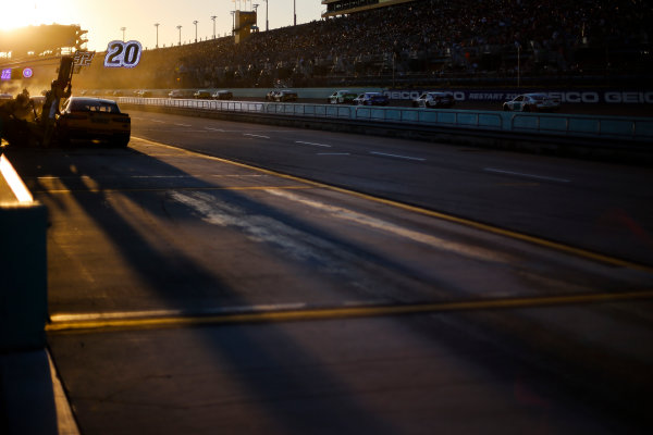 Monster Energy NASCAR Cup Series
Ford EcoBoost 400
Homestead-Miami Speedway, Homestead, FL USA
Sunday 19 November 2017
Matt Kenseth, Joe Gibbs Racing, DEWALT Hurricane Recovery Toyota Camry pit stop, sunset
World Copyright: Barry Cantrell
LAT Images Monster Energy NASCAR Cup Series
Ford EcoBoost 400
Homestead-Miami Speedway, Homestead, FL USA
Sunday 19 November 2017
Matt Kenseth, Joe Gibbs Racing, DEWALT Hurricane Recovery Toyota Camry pit stop, sunset
World Copyright: Barry Cantrell
LAT Images