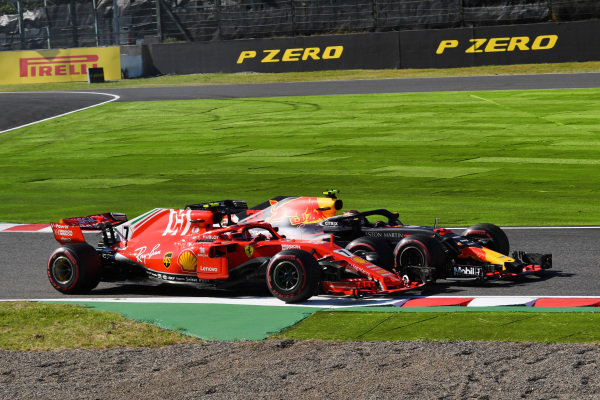 Kimi Raikkonen, Ferrari SF71H a Max Verstappen, bitka RedBull Racing RB14