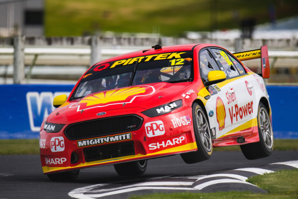 2017 Supercars Championship Round 14.
Auckland SuperSprint, Pukekohe Park Raceway, New Zealand.
Friday 3rd November to Sunday 5th November 2017.
Fabian Coulthard, Team Penske Ford.
World Copyright: Daniel Kalisz/LAT Images
Ref: Digital Image 031117_VASCR13_DKIMG_0830.jpg 2017 Supercars Championship Round 14.
Auckland SuperSprint, Pukekohe Park Raceway, New Zealand.
Friday 3rd November to Sunday 5th November 2017.
Fabian Coulthard, Team Penske Ford.
World Copyright: Daniel Kalisz/LAT Images
Ref: Digital Image 031117_VASCR13_DKIMG_0830.jpg